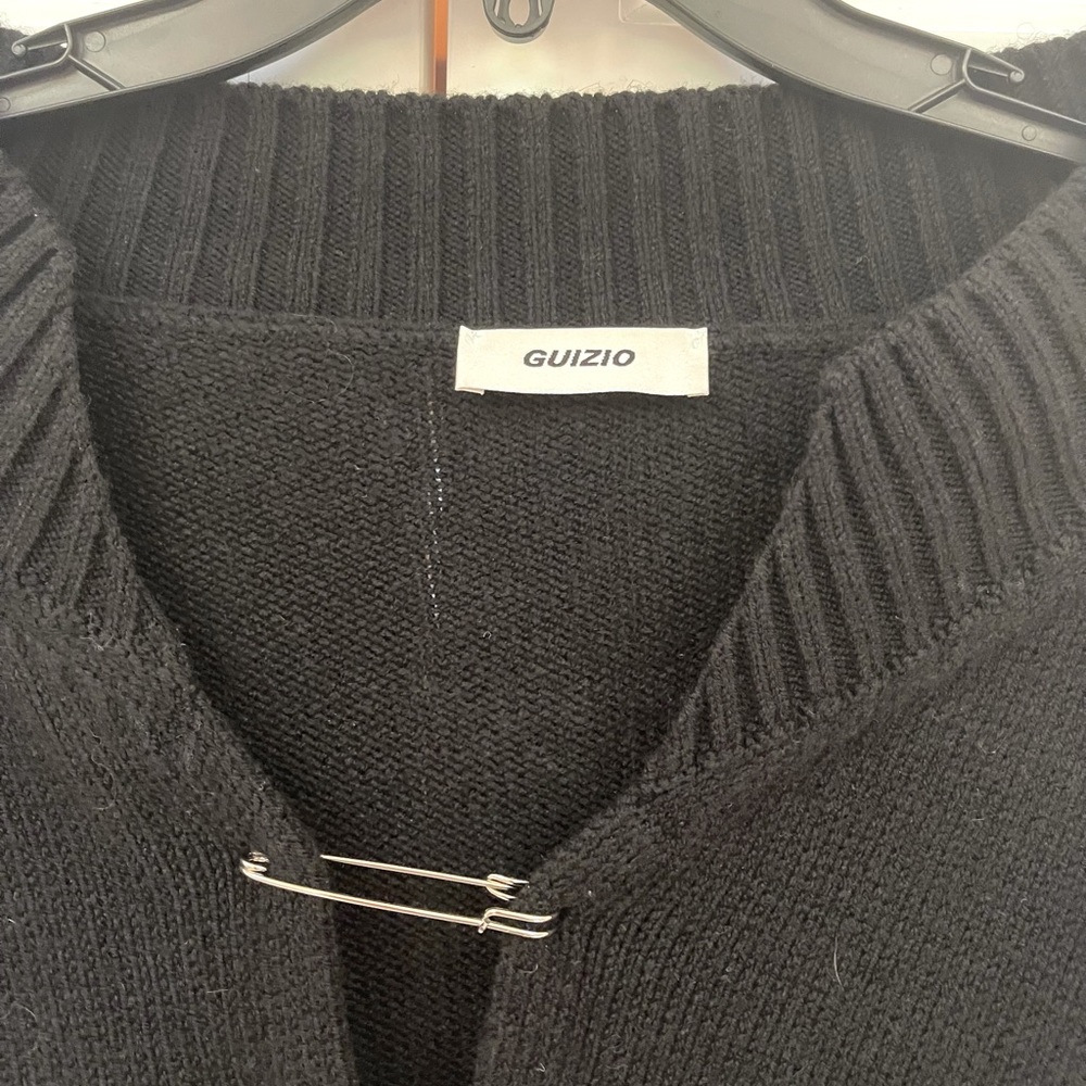 Danielle Guizio Black Safety Pin Cropped Sweater - Picture 10 of 11